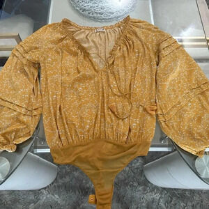 Intimately bodysuit shirt, super beautiful size S oversized